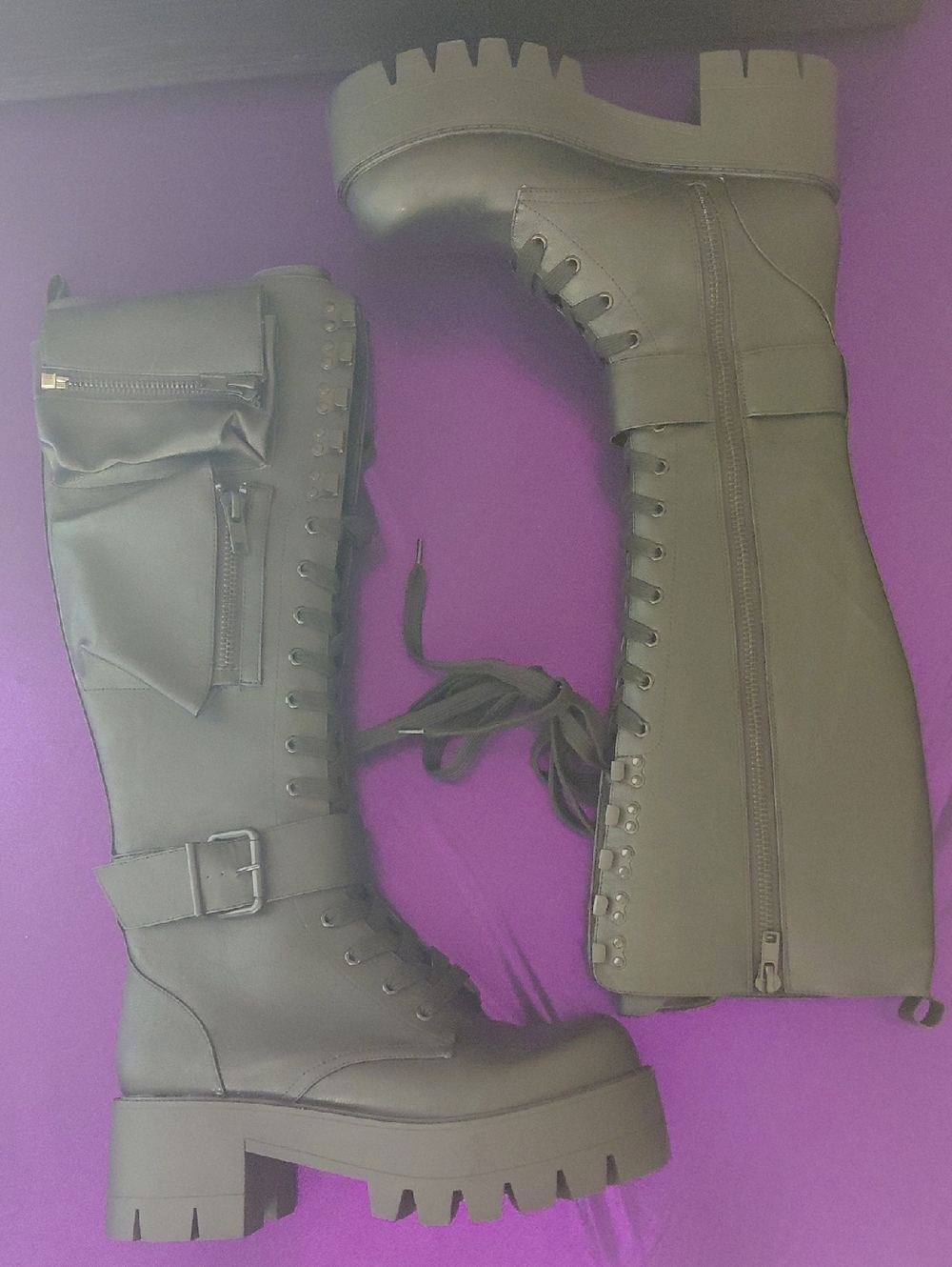 Dollskill Current Mood Sz11 Black Lug-Sole Knee Boot with Side Pocket